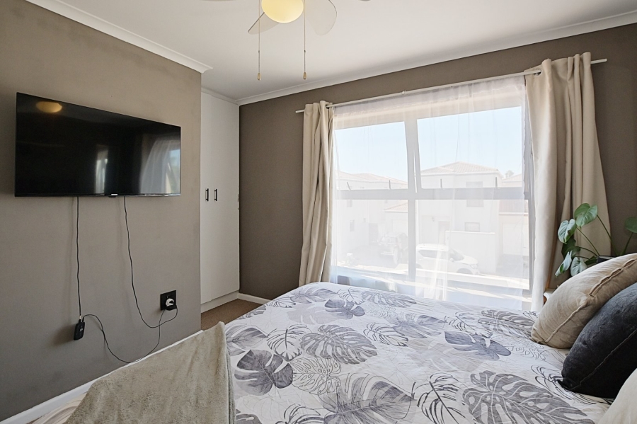 2 Bedroom Property for Sale in Parklands Western Cape